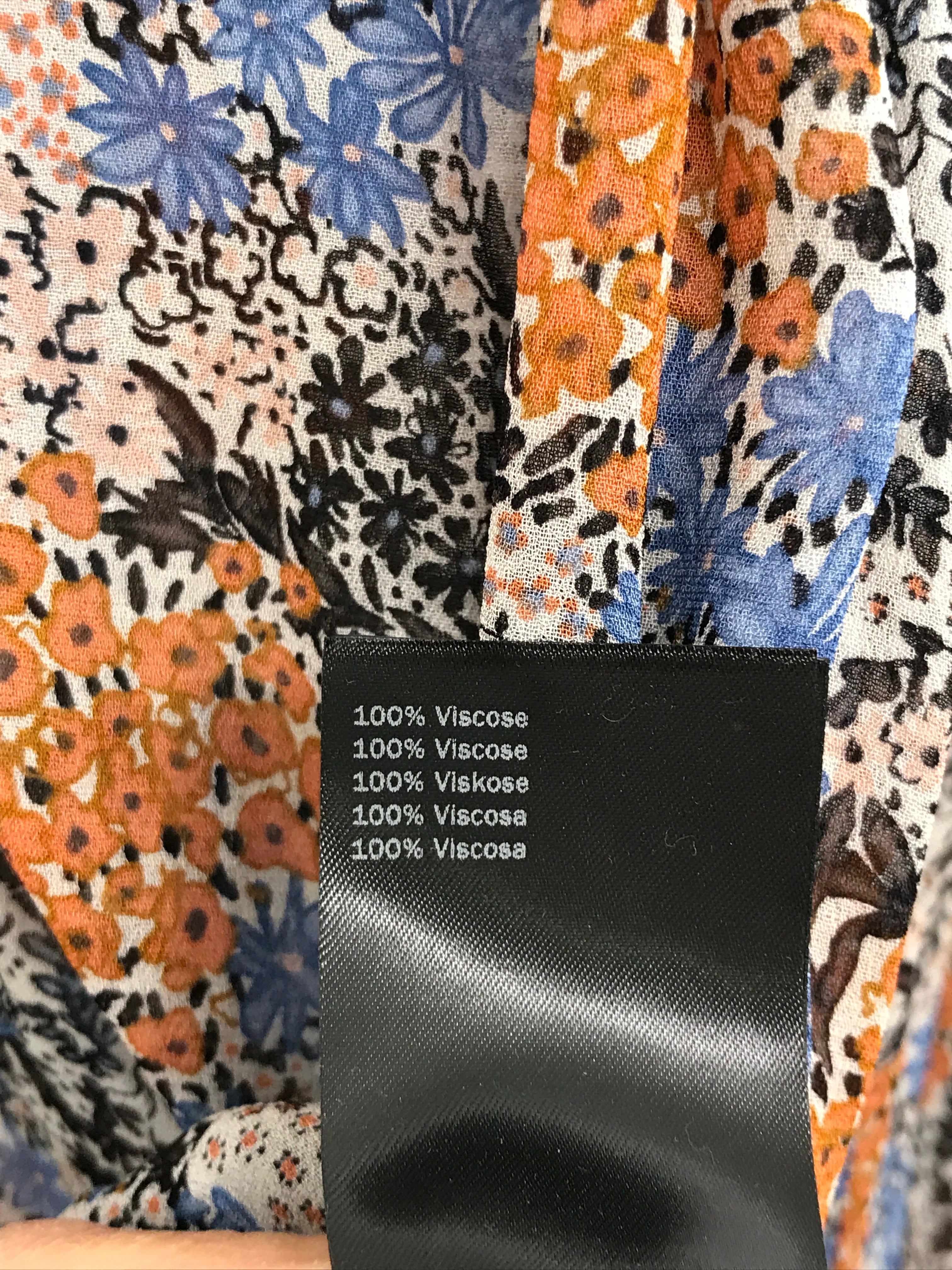 Second Female Bluse